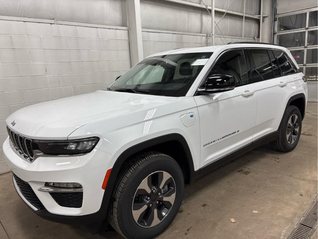 new 2023 Jeep Grand Cherokee 4xe car, priced at $45,000