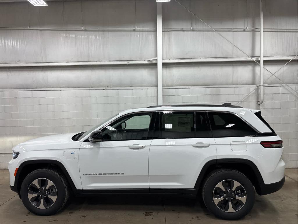 new 2023 Jeep Grand Cherokee 4xe car, priced at $45,000