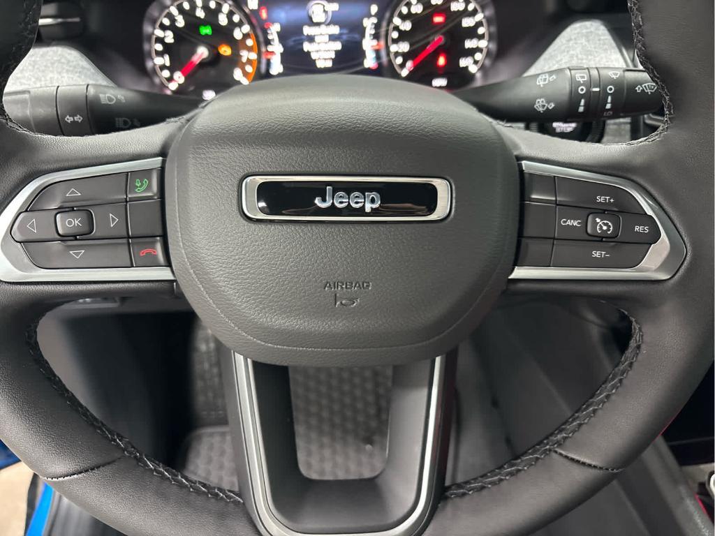 new 2025 Jeep Compass car, priced at $32,123