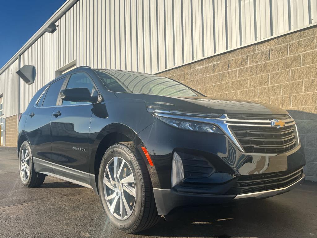 used 2022 Chevrolet Equinox car, priced at $22,000