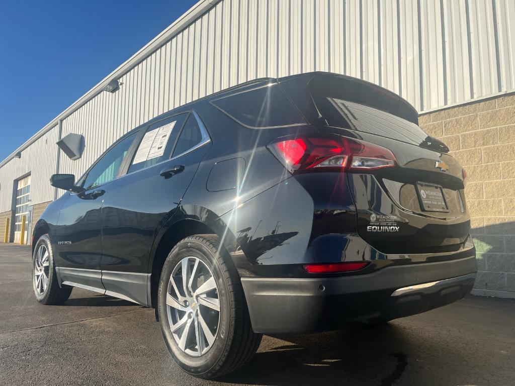 used 2022 Chevrolet Equinox car, priced at $22,000