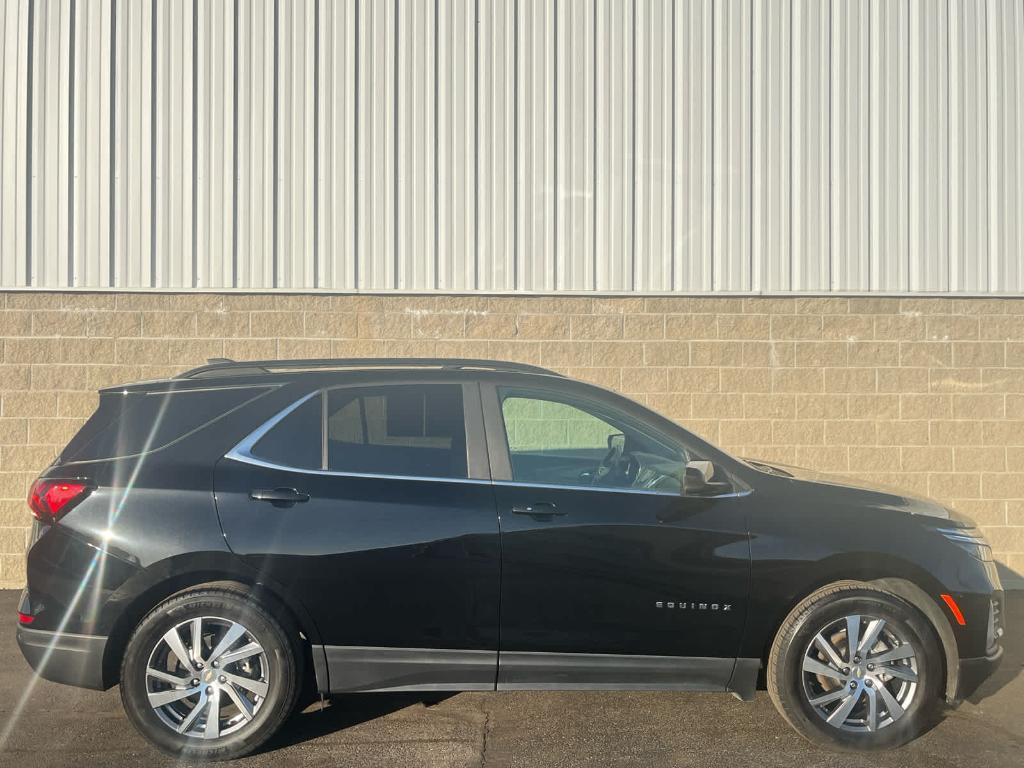 used 2022 Chevrolet Equinox car, priced at $22,000