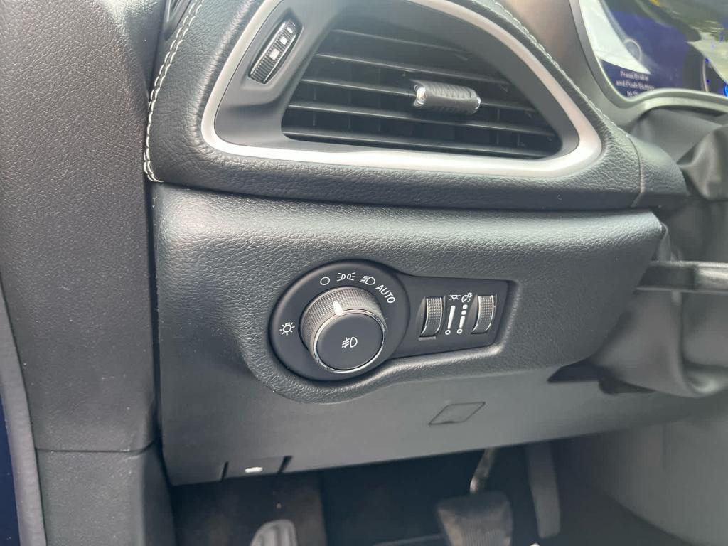 new 2025 Chrysler Pacifica car, priced at $43,114