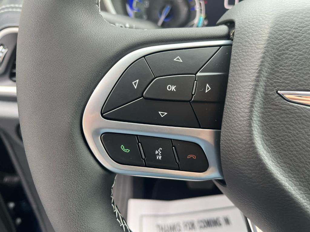 new 2025 Chrysler Pacifica car, priced at $43,114