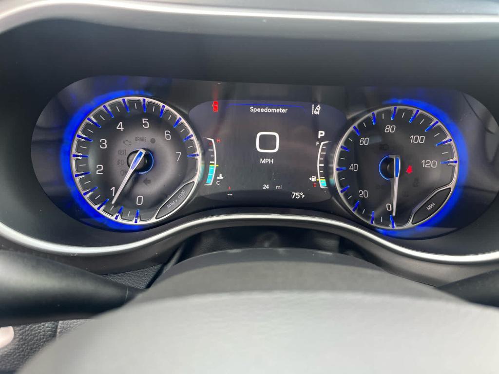 new 2025 Chrysler Pacifica car, priced at $43,114