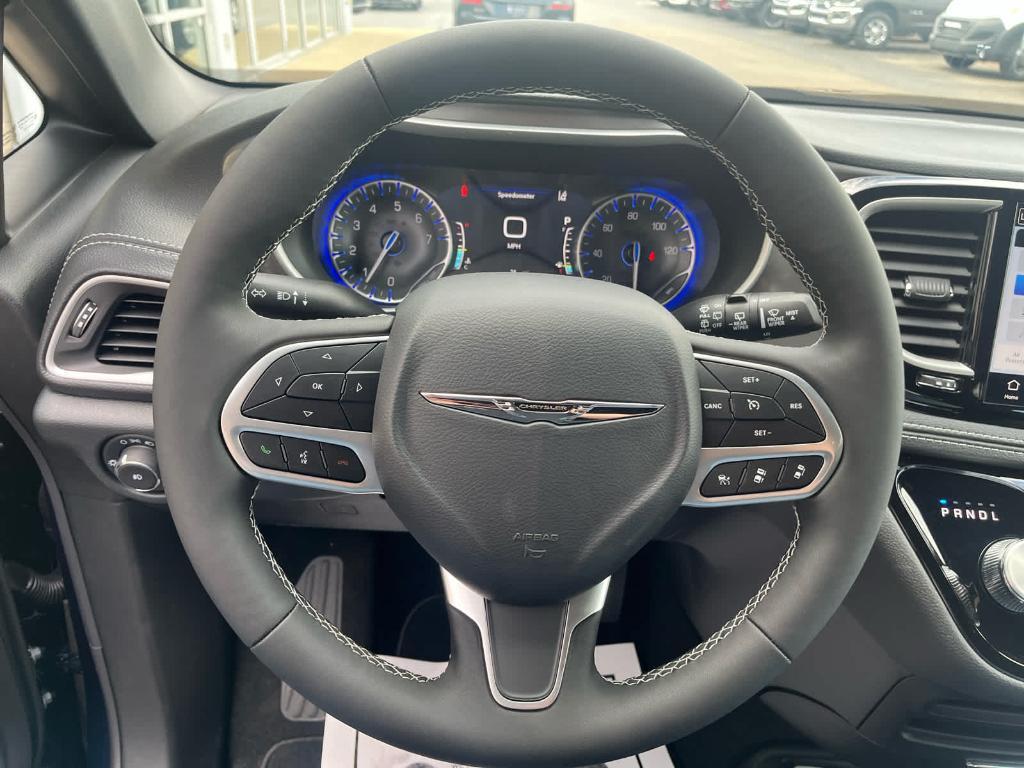 new 2025 Chrysler Pacifica car, priced at $43,114