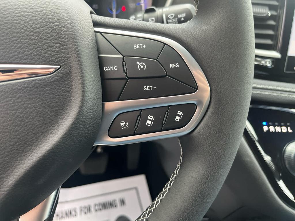 new 2025 Chrysler Pacifica car, priced at $43,114