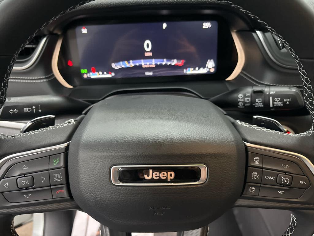 new 2025 Jeep Grand Cherokee L car, priced at $43,254