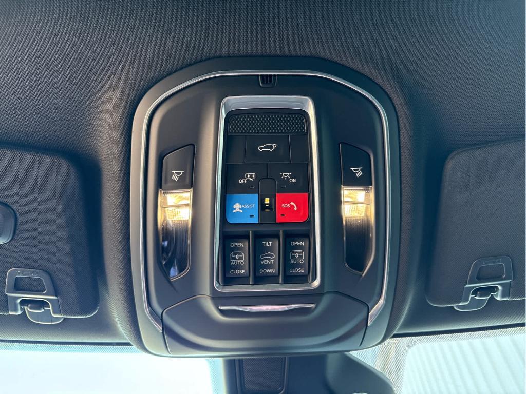 new 2025 Jeep Grand Cherokee car, priced at $58,750