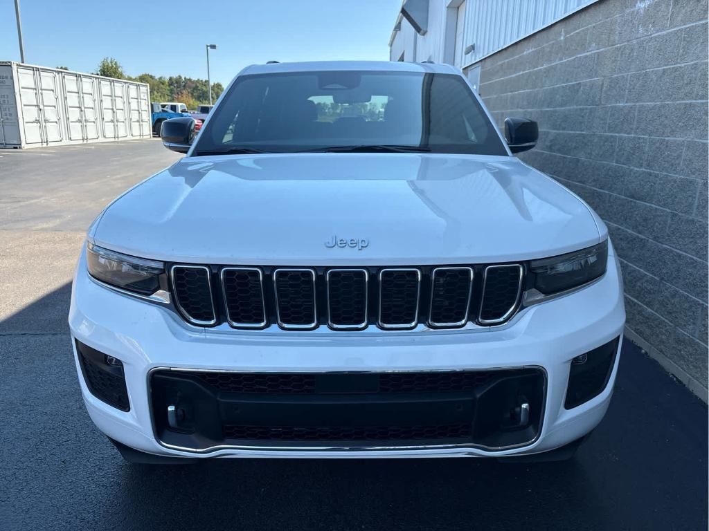 new 2025 Jeep Grand Cherokee car, priced at $58,750