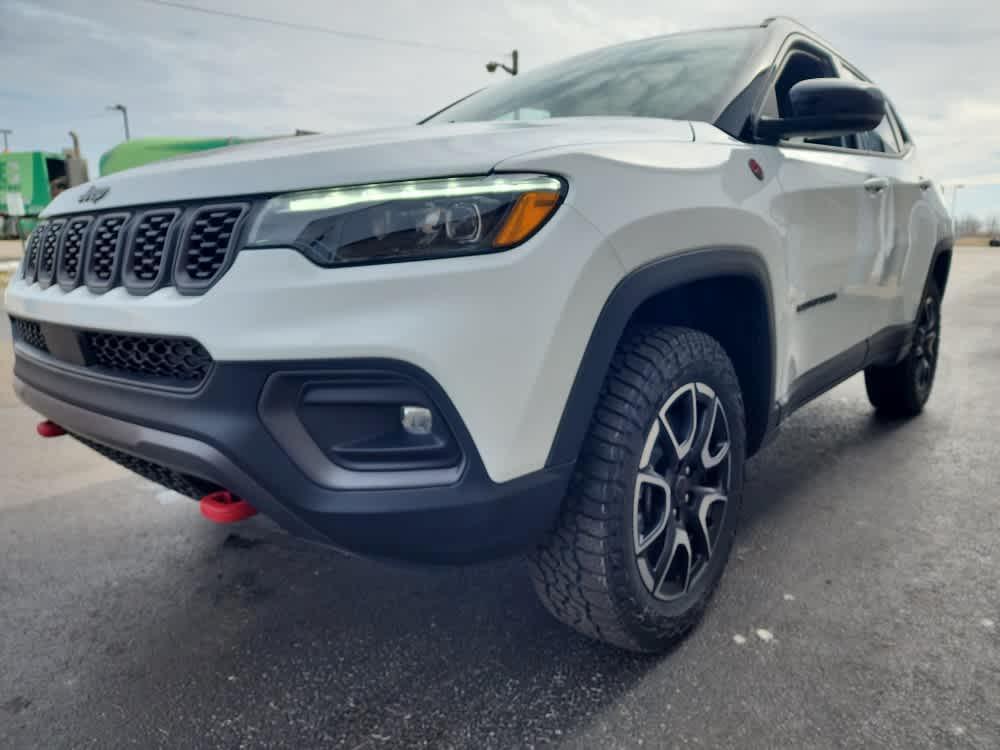 new 2025 Jeep Compass car, priced at $35,965