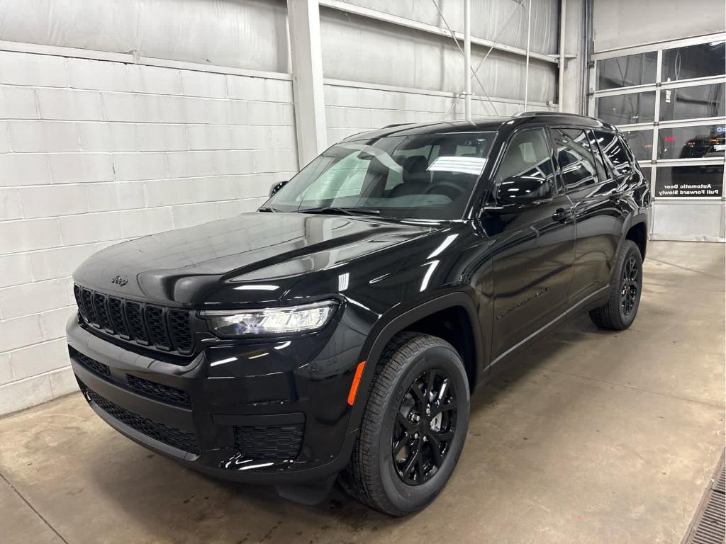 new 2025 Jeep Grand Cherokee L car, priced at $43,500