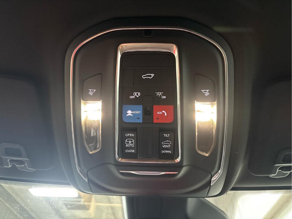 new 2025 Jeep Grand Cherokee L car, priced at $43,500