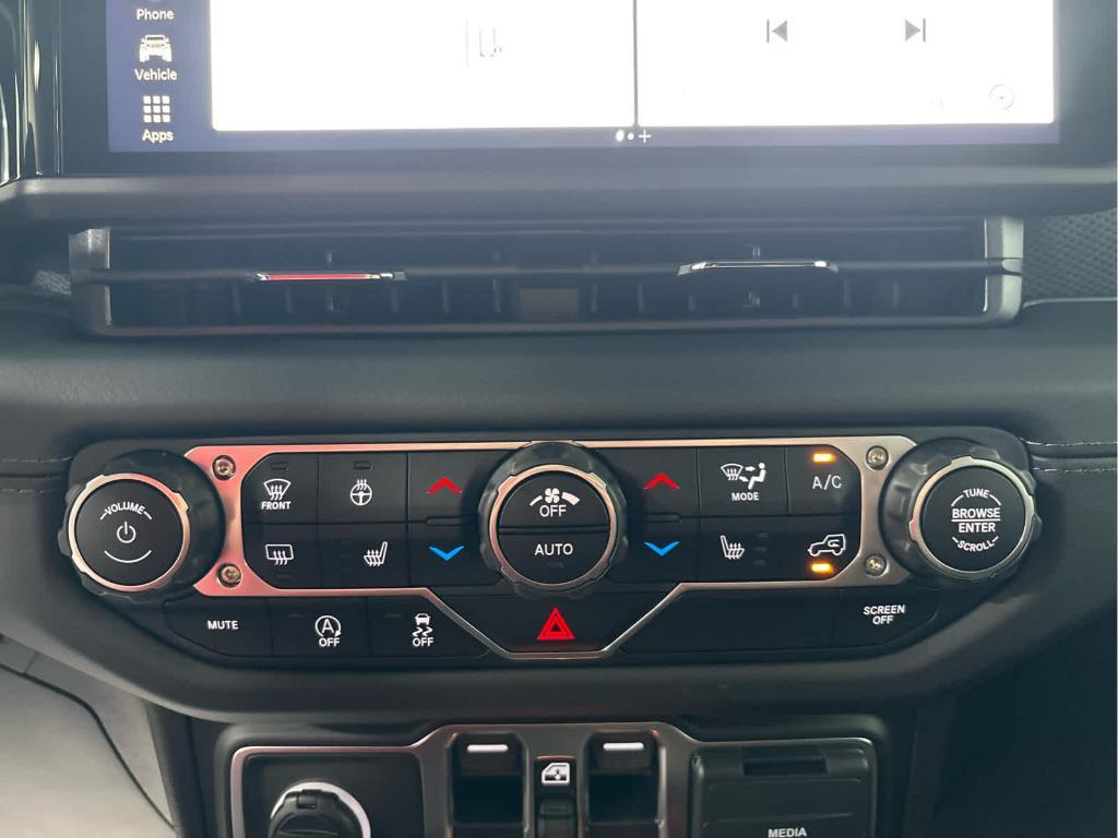 new 2025 Jeep Wrangler car, priced at $54,939
