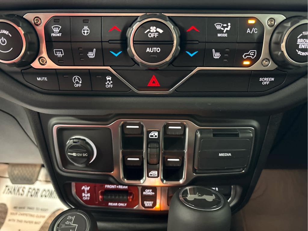 new 2025 Jeep Wrangler car, priced at $54,939