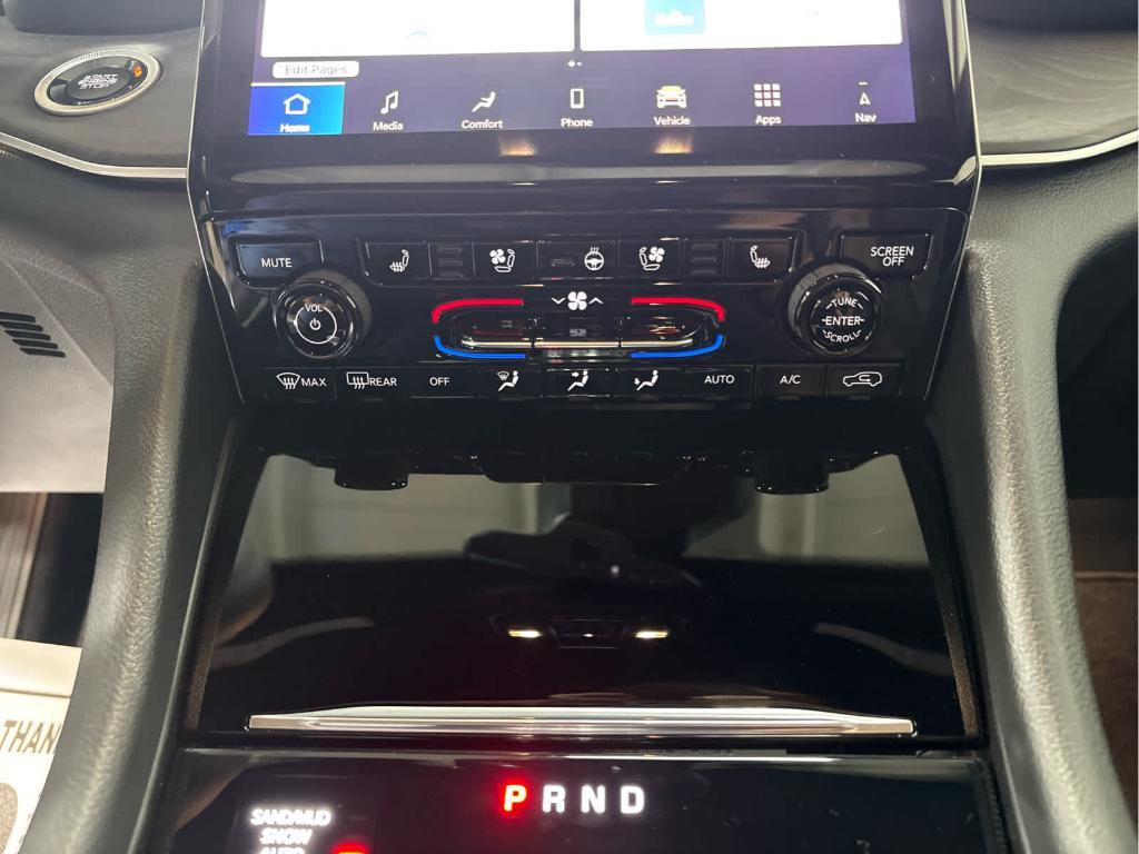 new 2025 Jeep Grand Cherokee L car, priced at $52,283