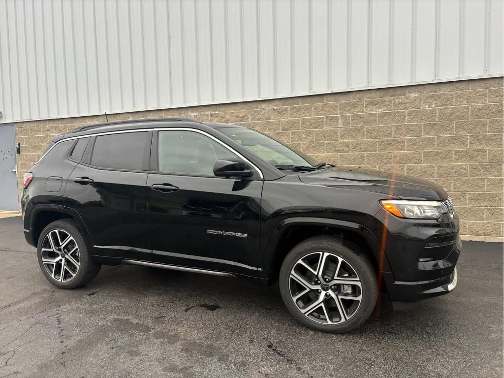 new 2025 Jeep Compass car, priced at $40,372