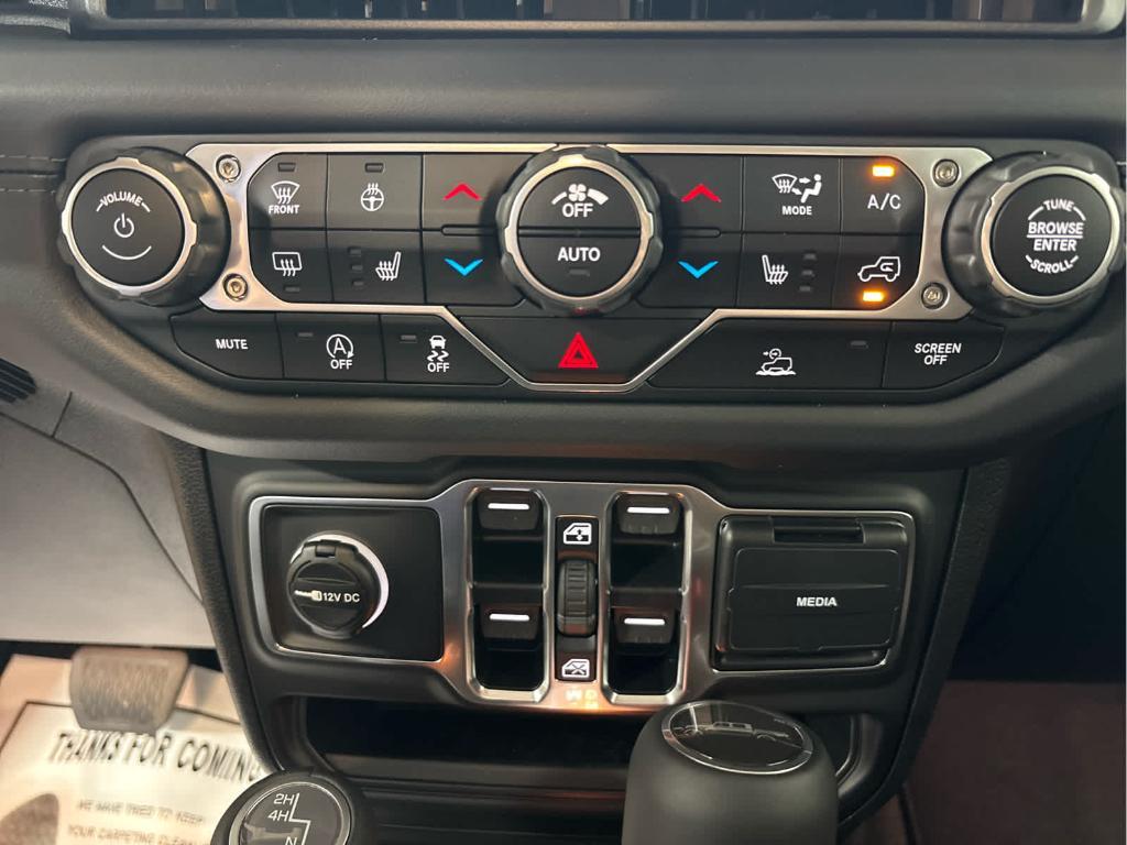 new 2025 Jeep Gladiator car, priced at $47,114