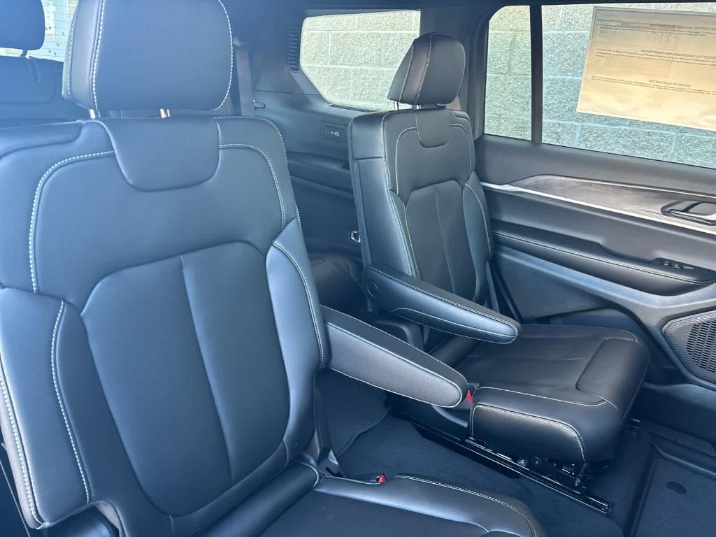 new 2025 Jeep Grand Cherokee L car, priced at $47,144