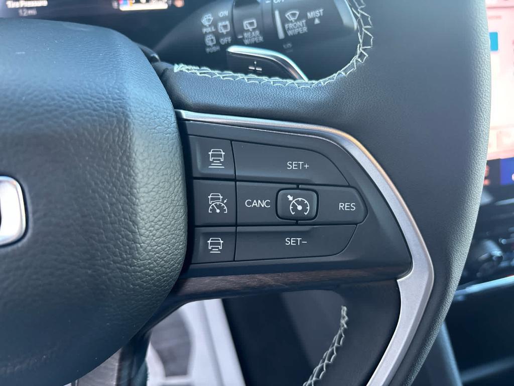 new 2025 Jeep Grand Cherokee L car, priced at $47,144