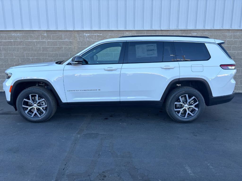 new 2025 Jeep Grand Cherokee L car, priced at $47,144