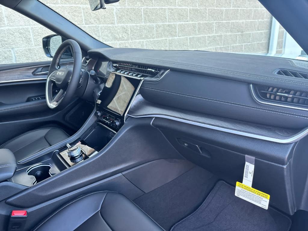 new 2025 Jeep Grand Cherokee L car, priced at $47,144