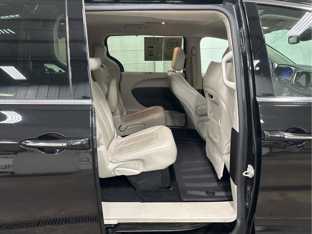 used 2021 Chrysler Pacifica car, priced at $20,250