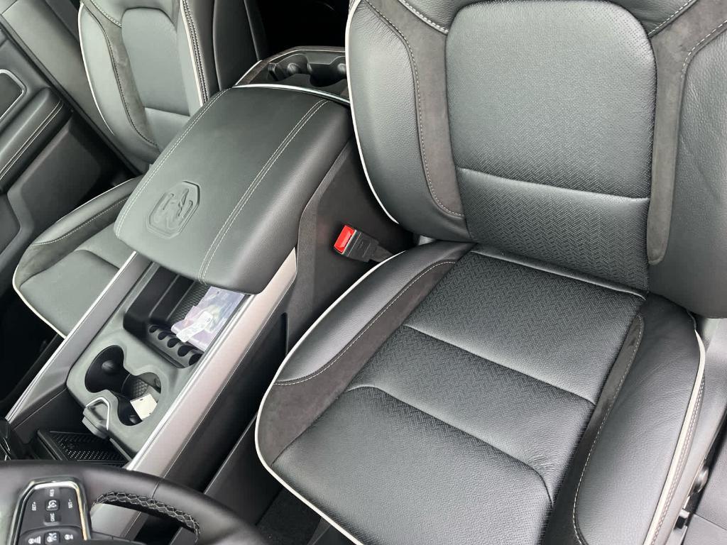 new 2025 Ram 1500 car, priced at $62,021