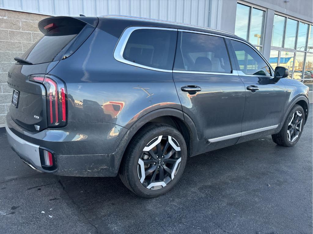 used 2024 Kia Telluride car, priced at $40,000