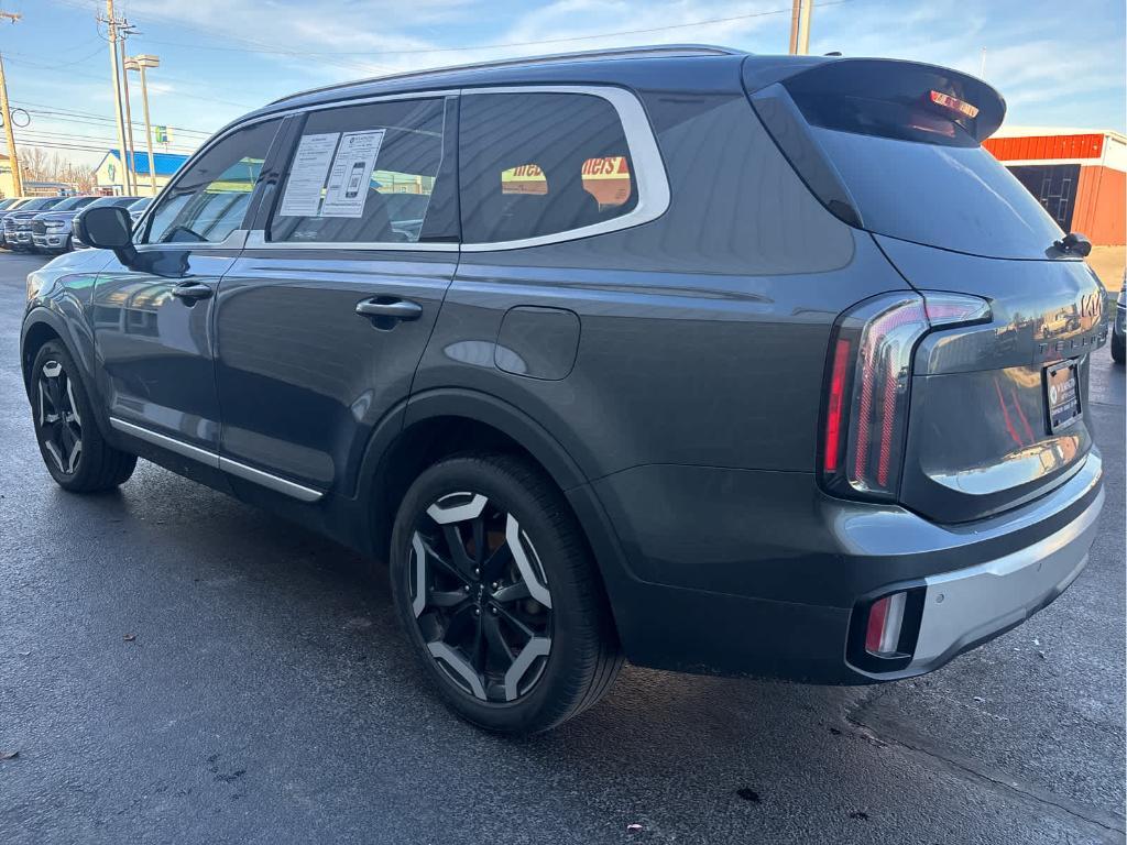 used 2024 Kia Telluride car, priced at $40,000