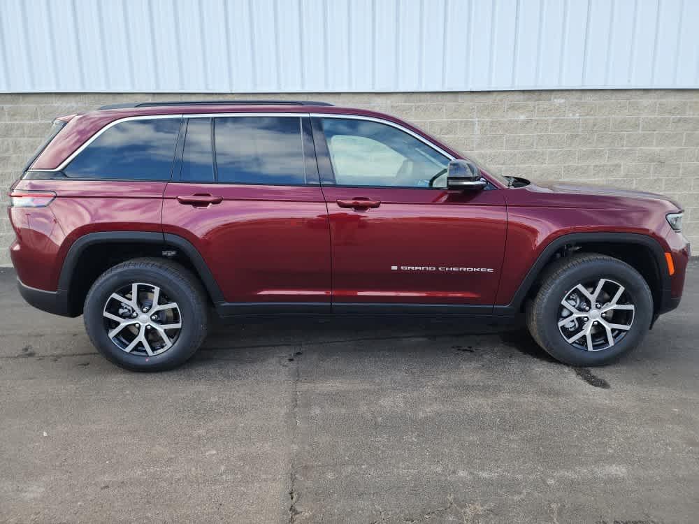 new 2025 Jeep Grand Cherokee car, priced at $50,235