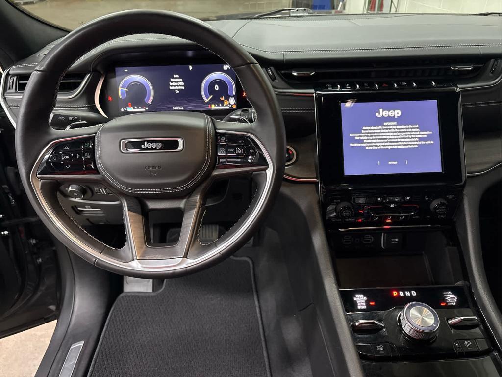 used 2022 Jeep Grand Cherokee car, priced at $38,877