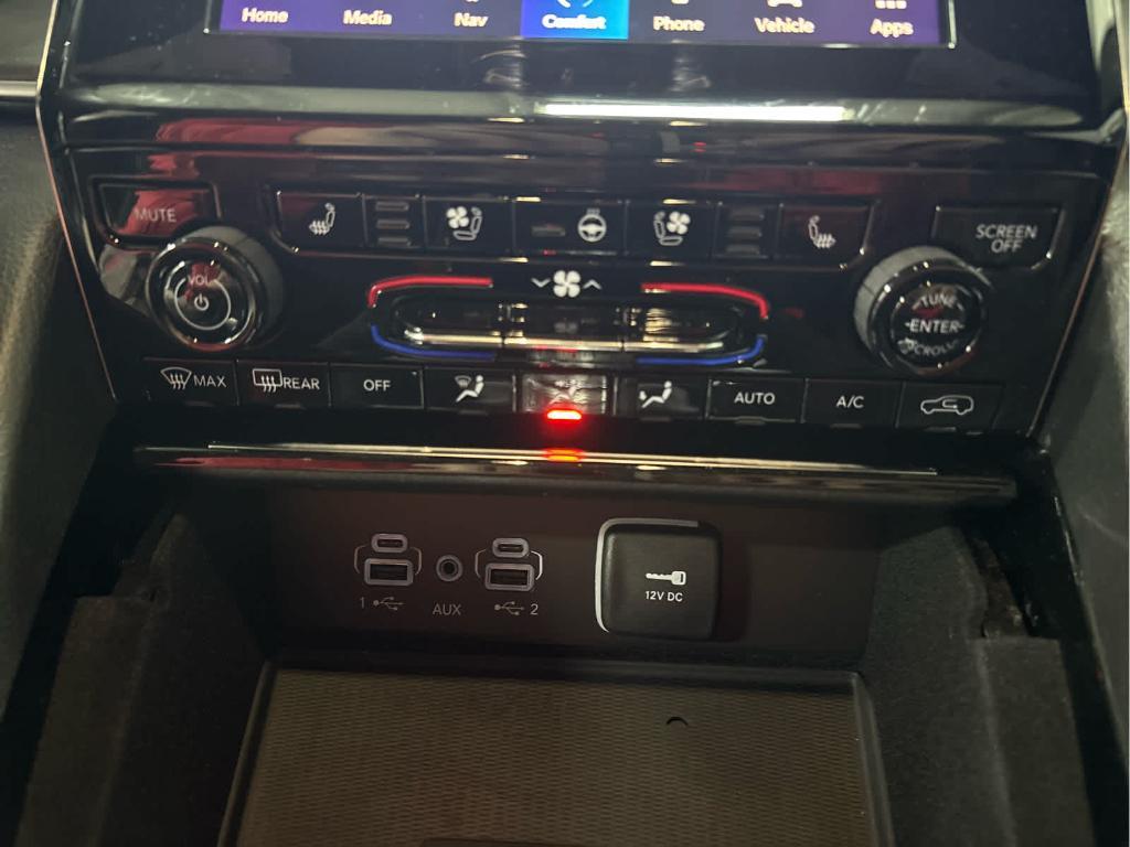 used 2022 Jeep Grand Cherokee car, priced at $38,877