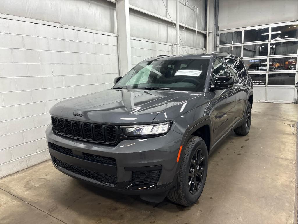 new 2025 Jeep Grand Cherokee L car, priced at $43,998