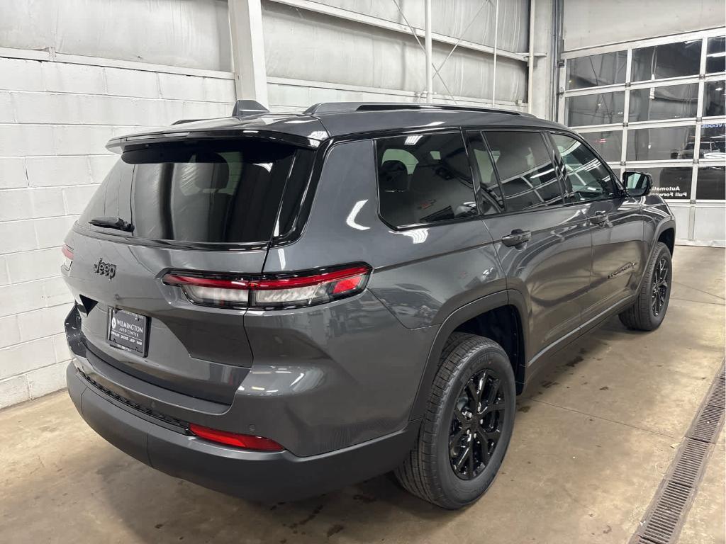 new 2025 Jeep Grand Cherokee L car, priced at $43,998