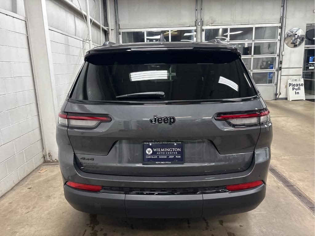 new 2025 Jeep Grand Cherokee L car, priced at $43,998