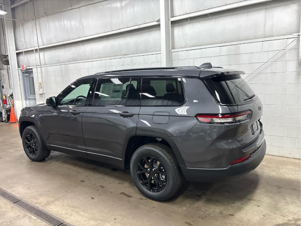 new 2025 Jeep Grand Cherokee L car, priced at $43,998