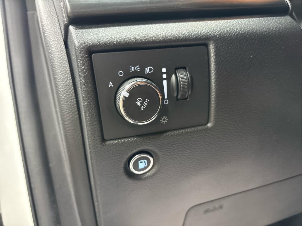 used 2020 Jeep Grand Cherokee car, priced at $23,977