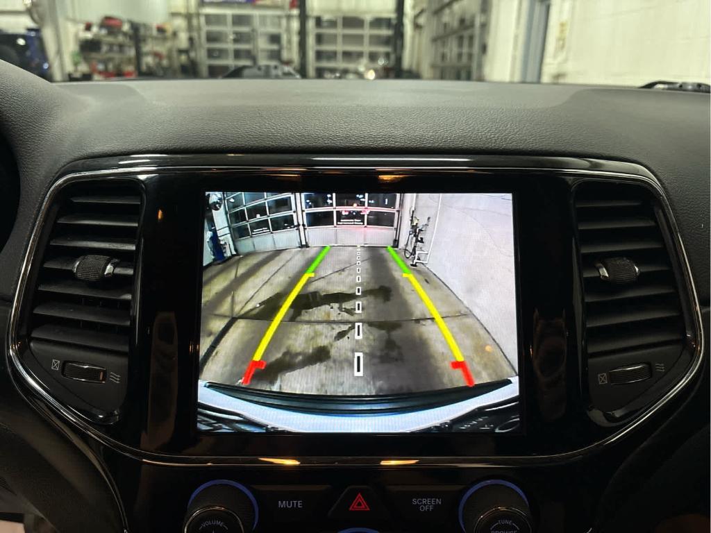 used 2020 Jeep Grand Cherokee car, priced at $23,977