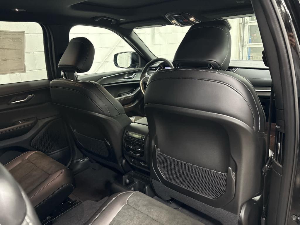 new 2025 Jeep Grand Cherokee L car, priced at $47,230