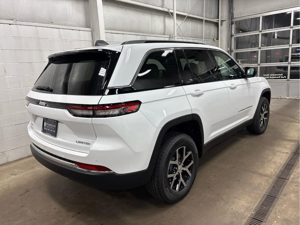 new 2025 Jeep Grand Cherokee car, priced at $46,150