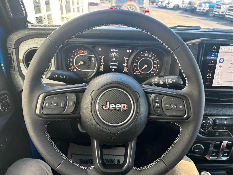 new 2025 Jeep Wrangler car, priced at $41,062