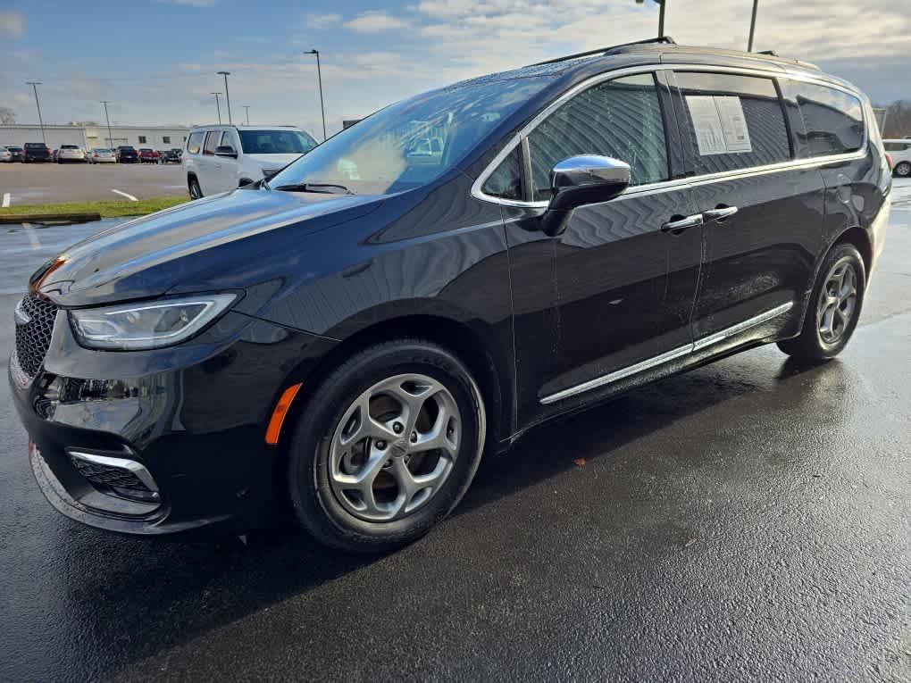 used 2023 Chrysler Pacifica car, priced at $26,900