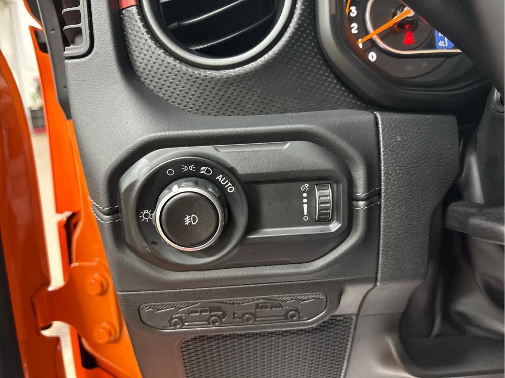 new 2025 Jeep Wrangler car, priced at $55,196