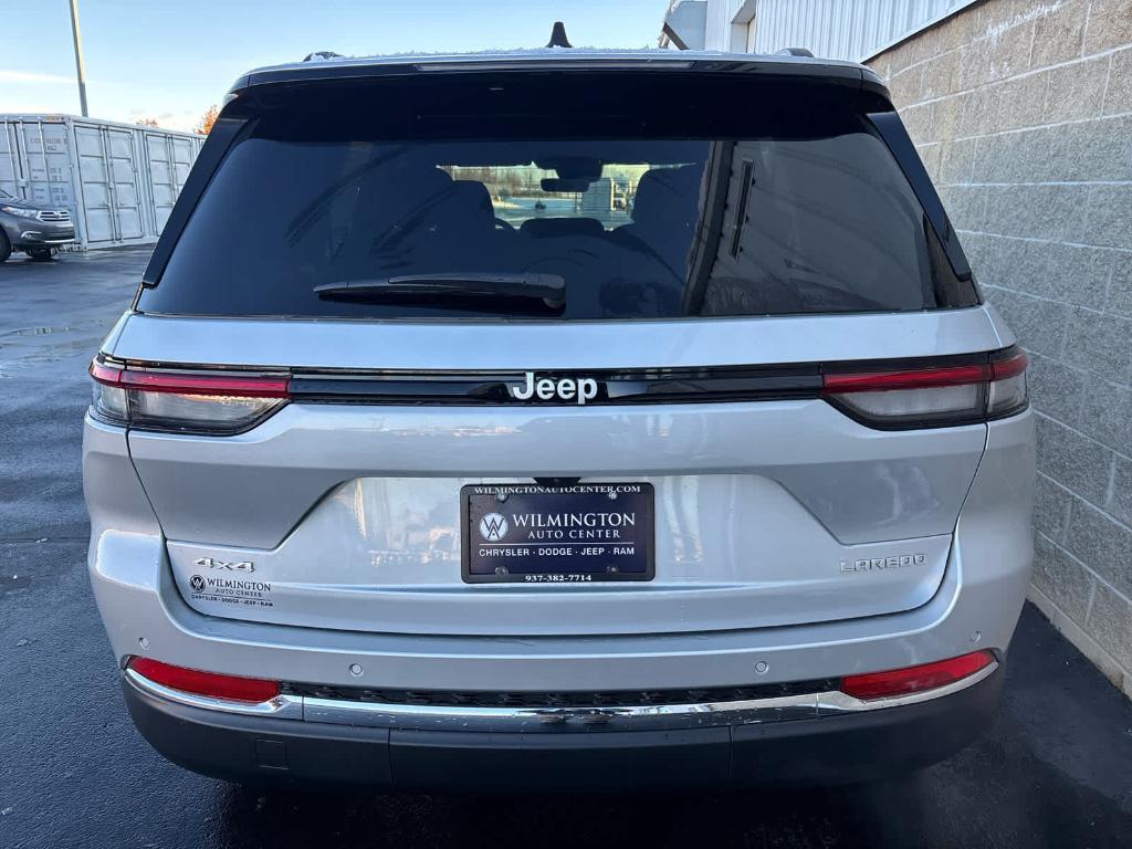 new 2025 Jeep Grand Cherokee car, priced at $40,140