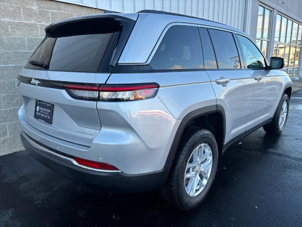 new 2025 Jeep Grand Cherokee car, priced at $40,140