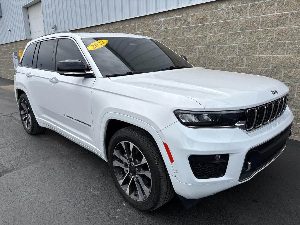 used 2023 Jeep Grand Cherokee car, priced at $39,140