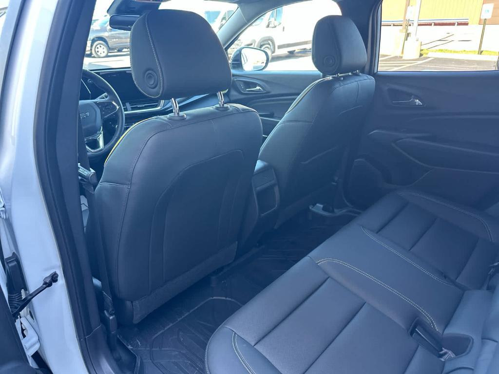 used 2024 Chevrolet Trax car, priced at $25,564