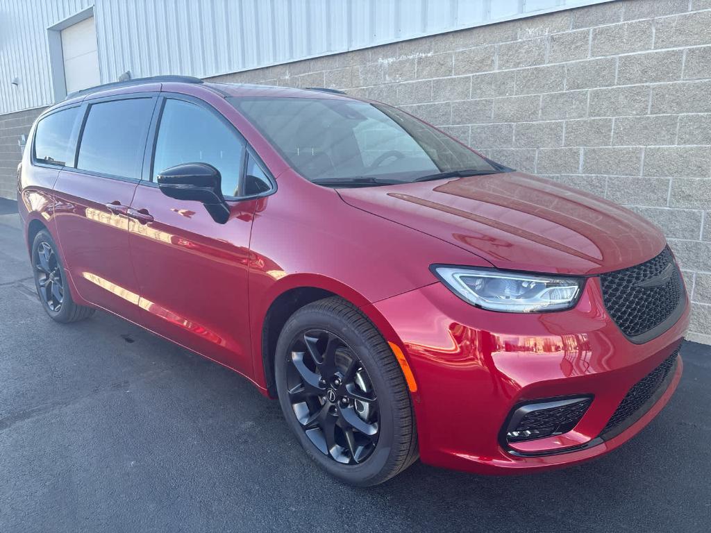 new 2026 Chrysler Pacifica car, priced at $49,660