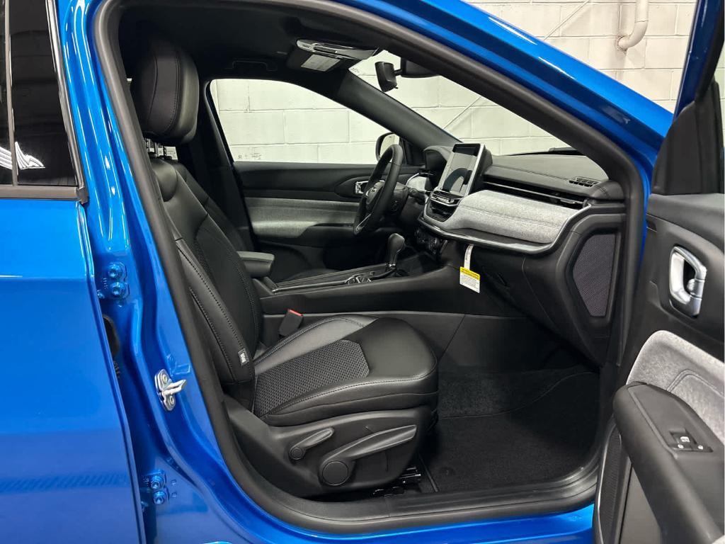 new 2025 Jeep Compass car, priced at $29,513